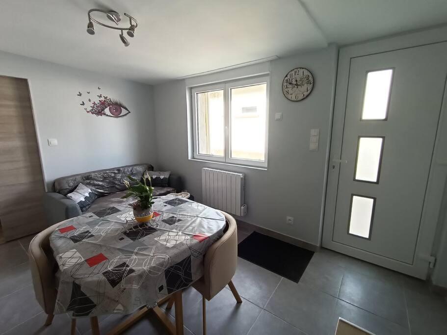 Ferienwohnung Le Hutteau Vaudricourt Exterior foto